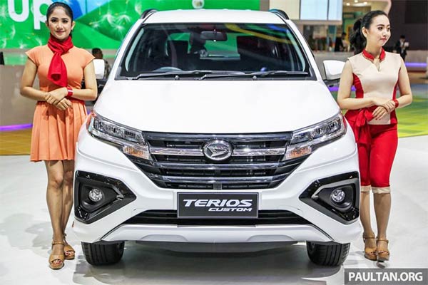 Eksterior Depan New Terios Custom Solo Raya