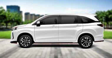 Warna White Solid Metallic New Xenia Solo